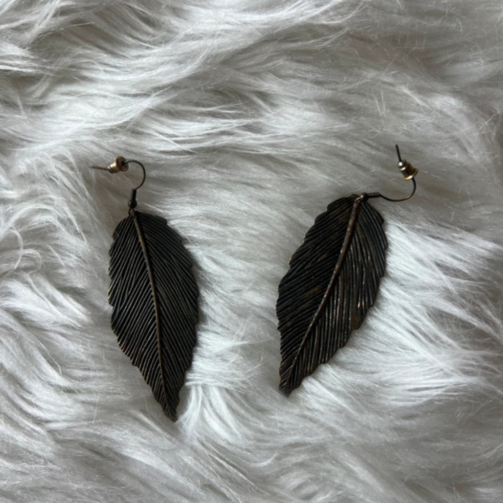 Marshalls Black Feather Earrings